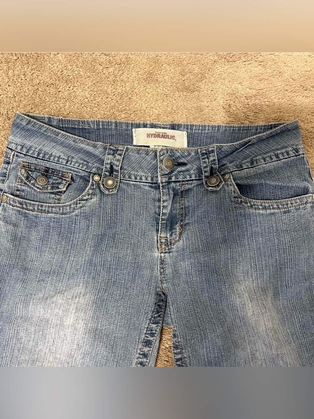 Vintage Women’s Hydraulic Medium Wash Jeans